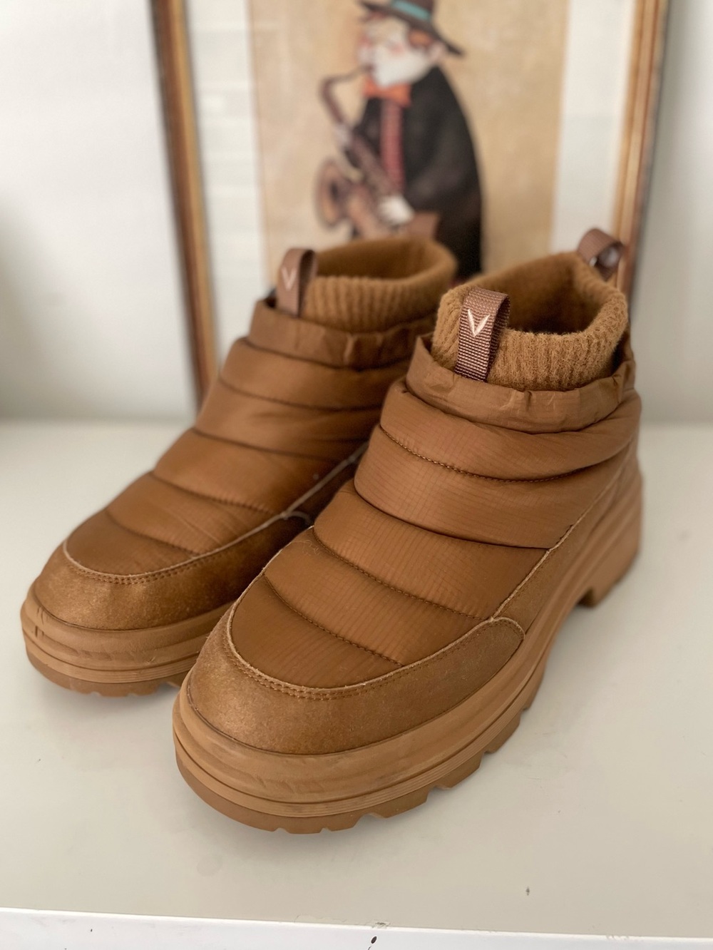 Vivaia Tyler Thermal Warm Ankle Puffer Boots Chestnut Brown 9.5 Winter Comfort
